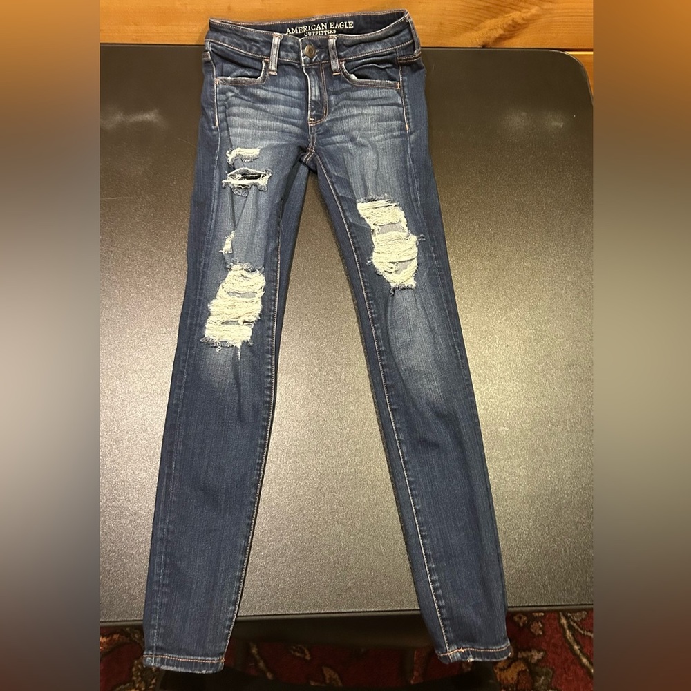 Women’s American Eagle Super Stretch Jeggings 2 - Picture 2 of 5